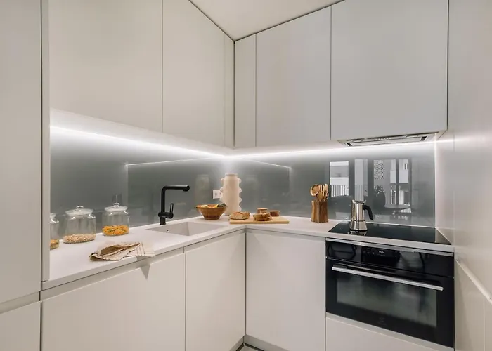 Fuseta - 2 Bedrooms And Parking In Santo Antonio * Lisboa