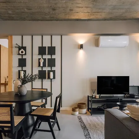 Fuseta - 2 Bedrooms And Parking In Santo Antonio Appartement