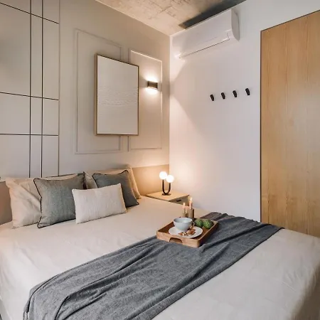 Fuseta - 2 Bedrooms And Parking In Santo Antonio 리스본
